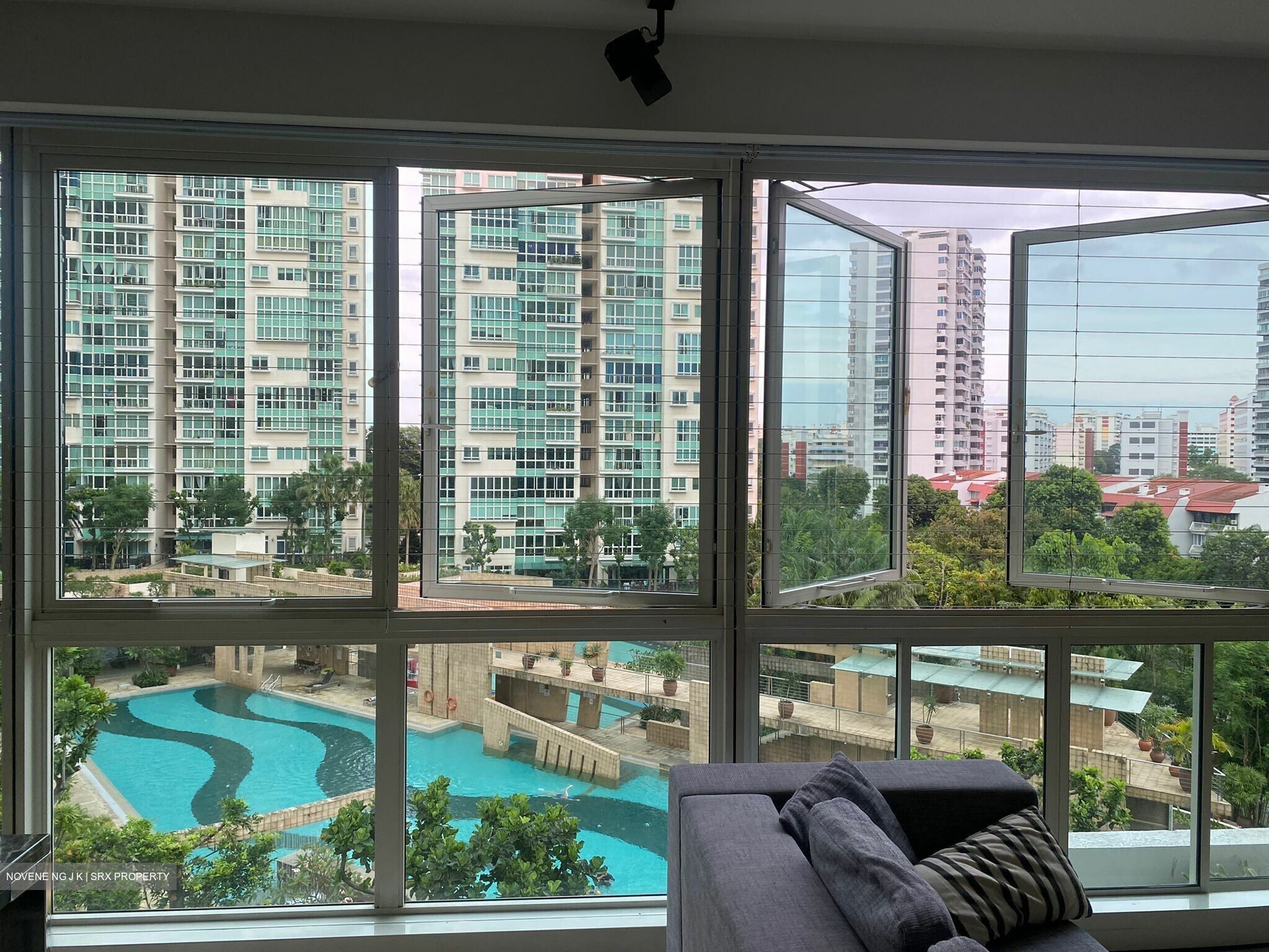 Goldenhill Park Condominium (D20), Condominium #330200111